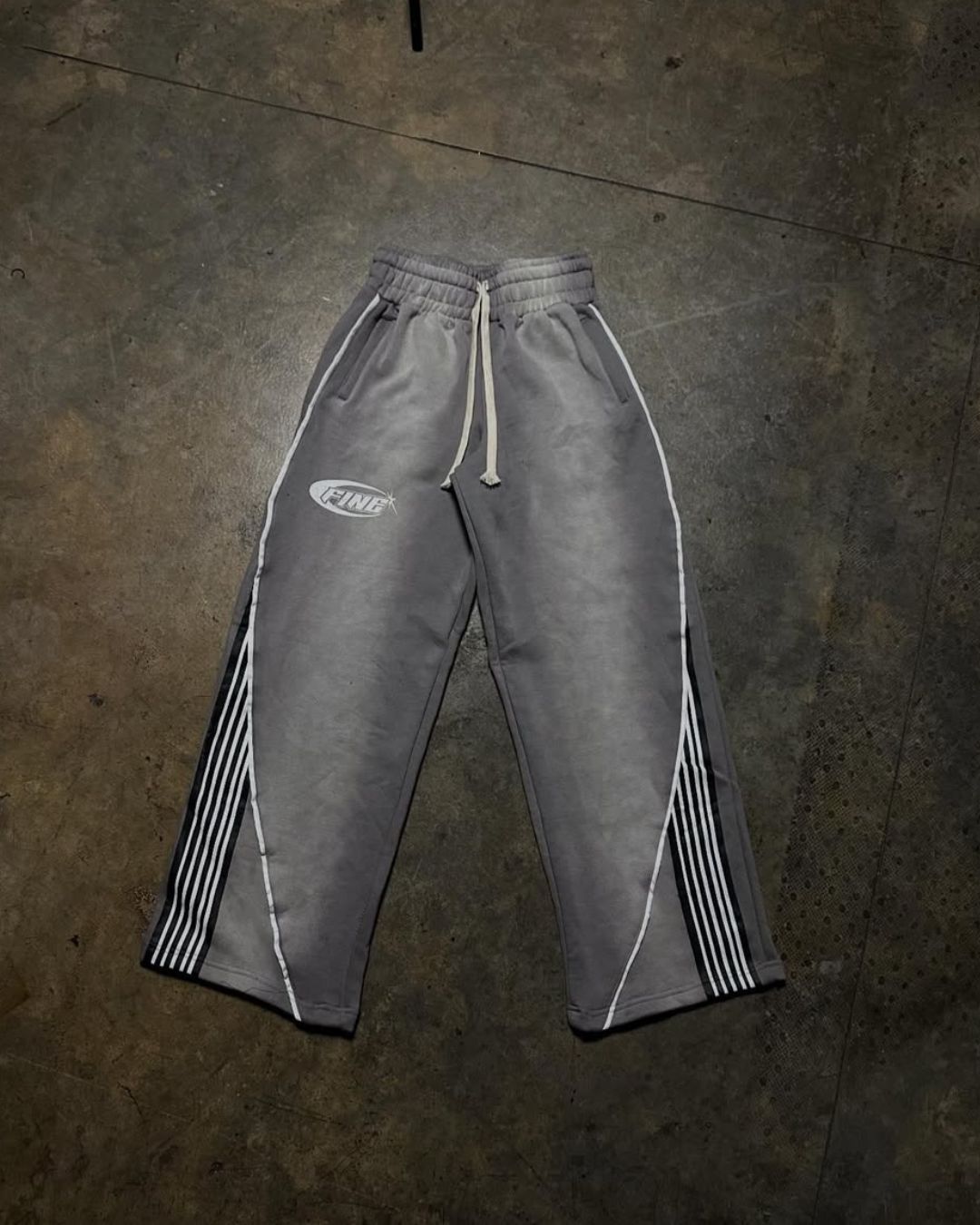 DISTRICT 13 FINE 'RACER' SWEATPANTS