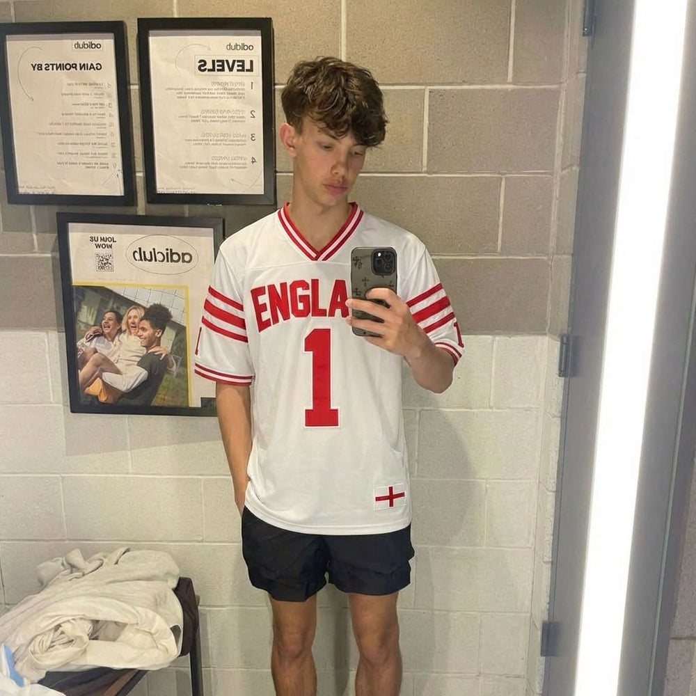 <p>WORN BY FANS WORLDWIDE</p>
